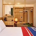 Grand Mess 4*