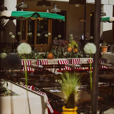 ホテル Grand Mess 4*