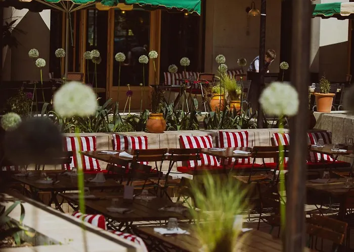 ホテル Grand Mess 4*